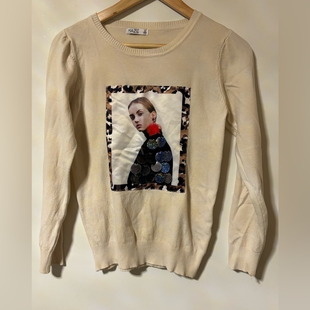 Maze-Artsy Cream Sweater